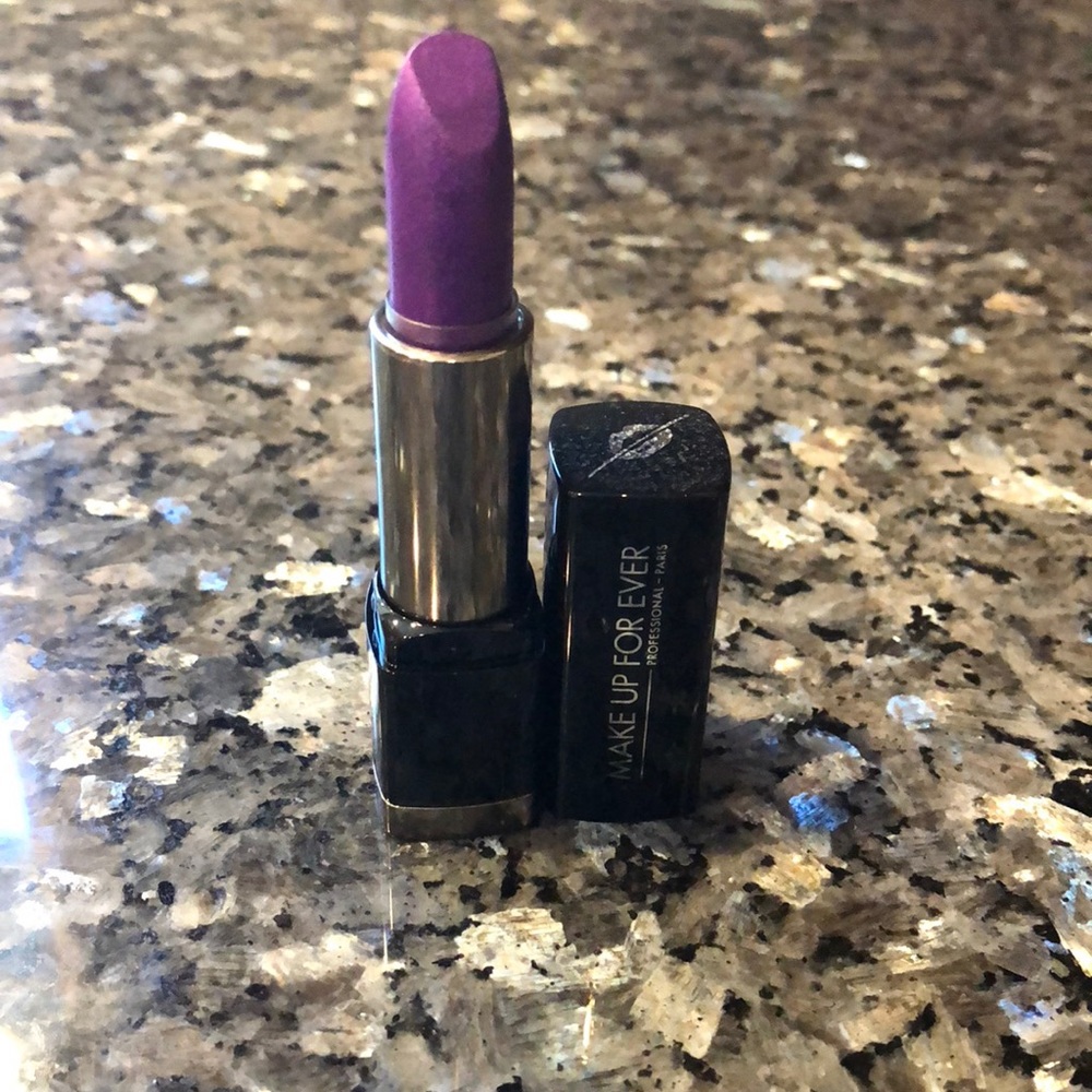 New Makeup Forever lipstick
